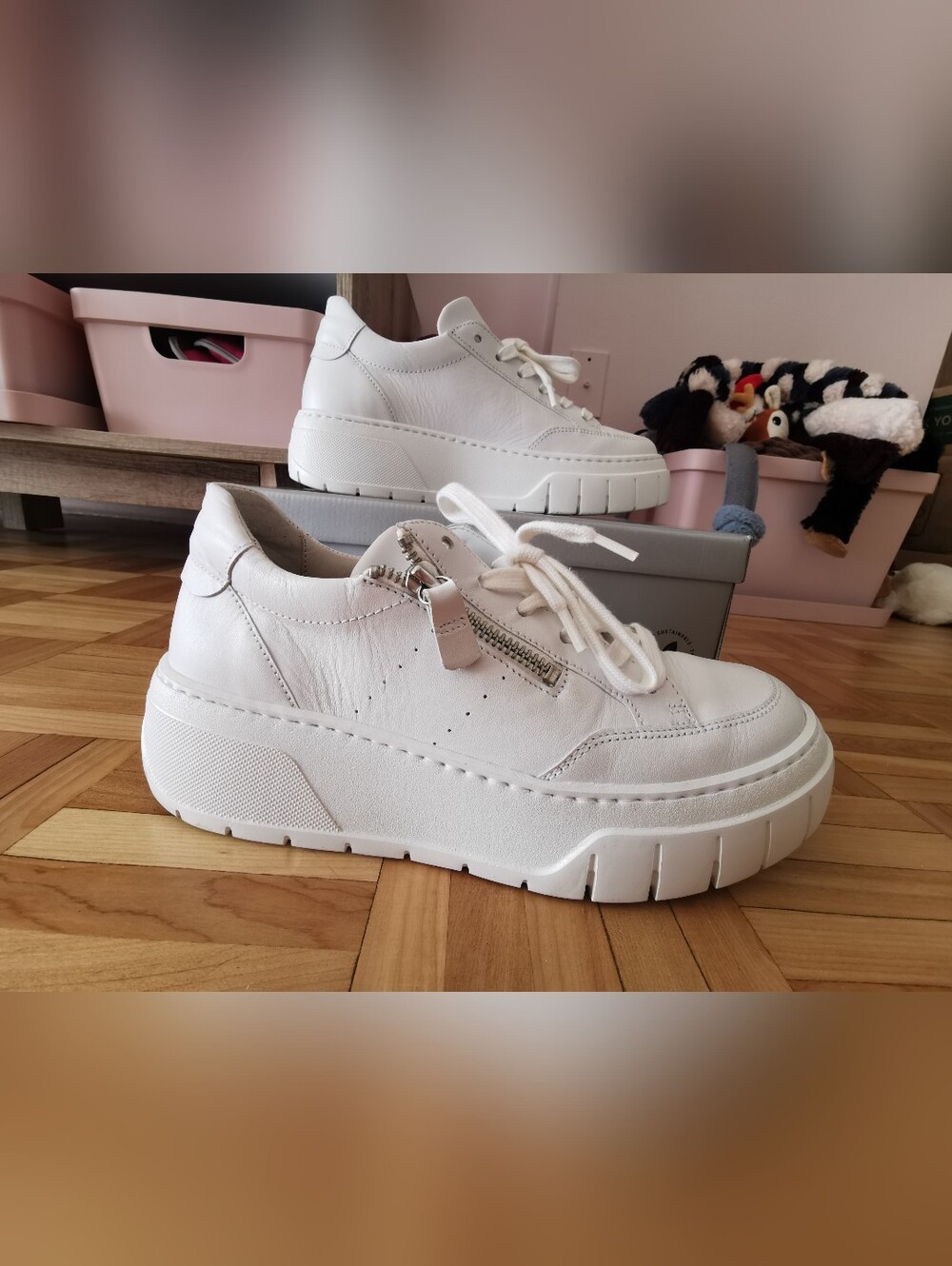 Gabor White Platform Lace-Up Sneakers with Side Zip